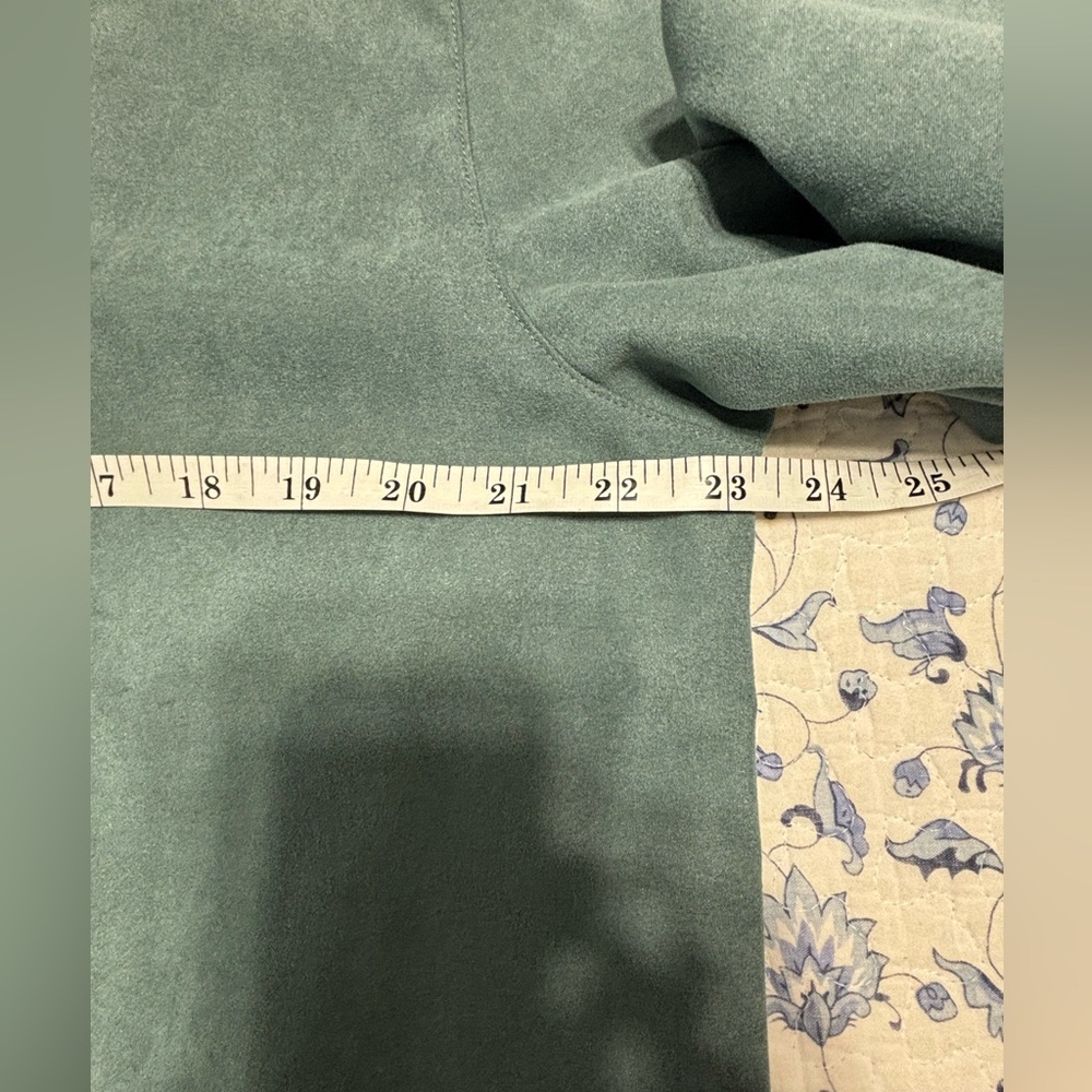 LL Bean Women’s Teal Button-Up Shirt Size Large - Picture 4 of 10